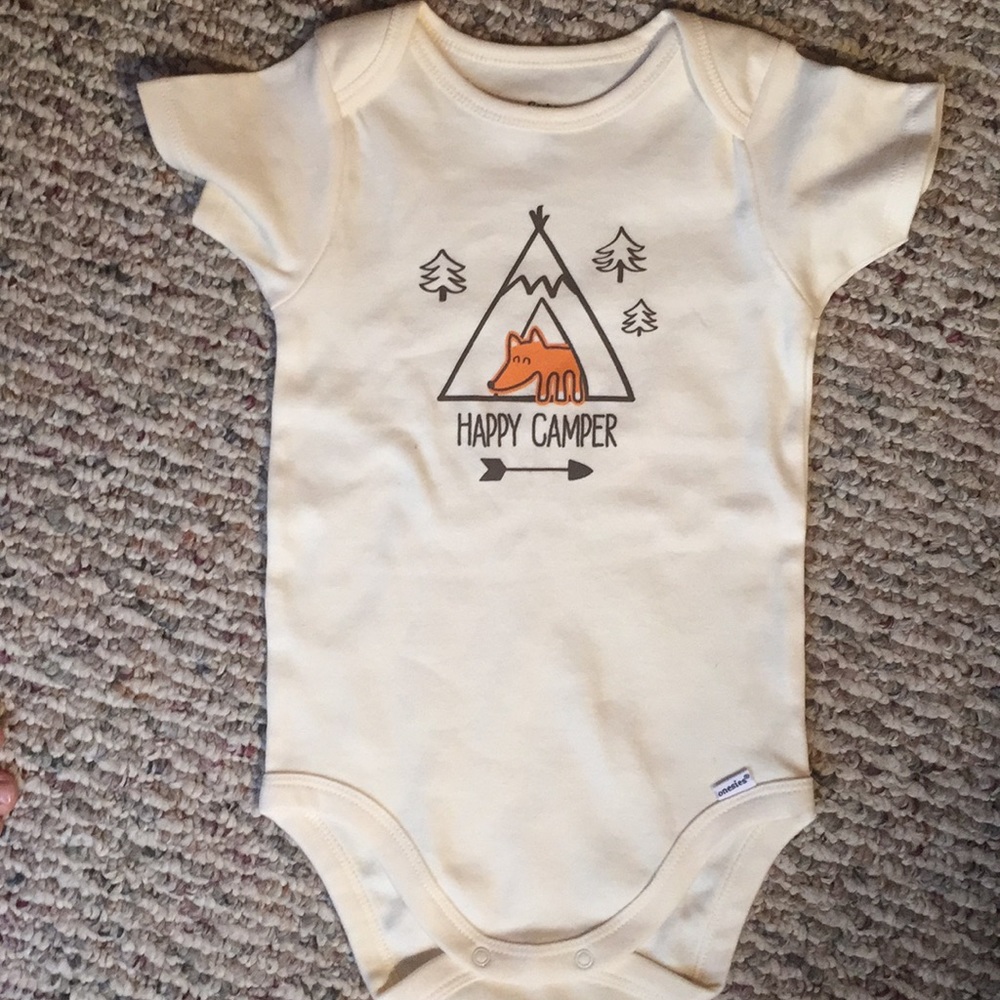 ✨NWOT✨Organic 18m onesie by Gerbers "Happy Camper"